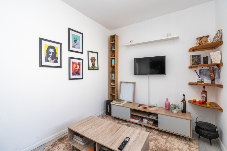 2 Bedroom Property for Sale in Zonnebloem Western Cape